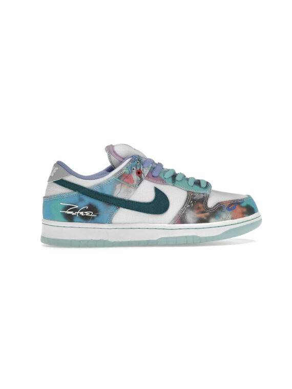 Nike SB Dunk Low Futura Laboratories Bleached Aqua